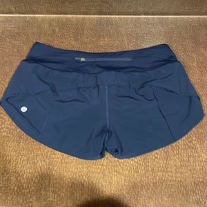Like new Lululemon Speed Up Low Rise 2” size 6